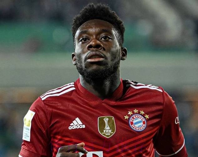 西媒:巴萨没续约罗贝托计划 皇马未与拜仁谈阿方索